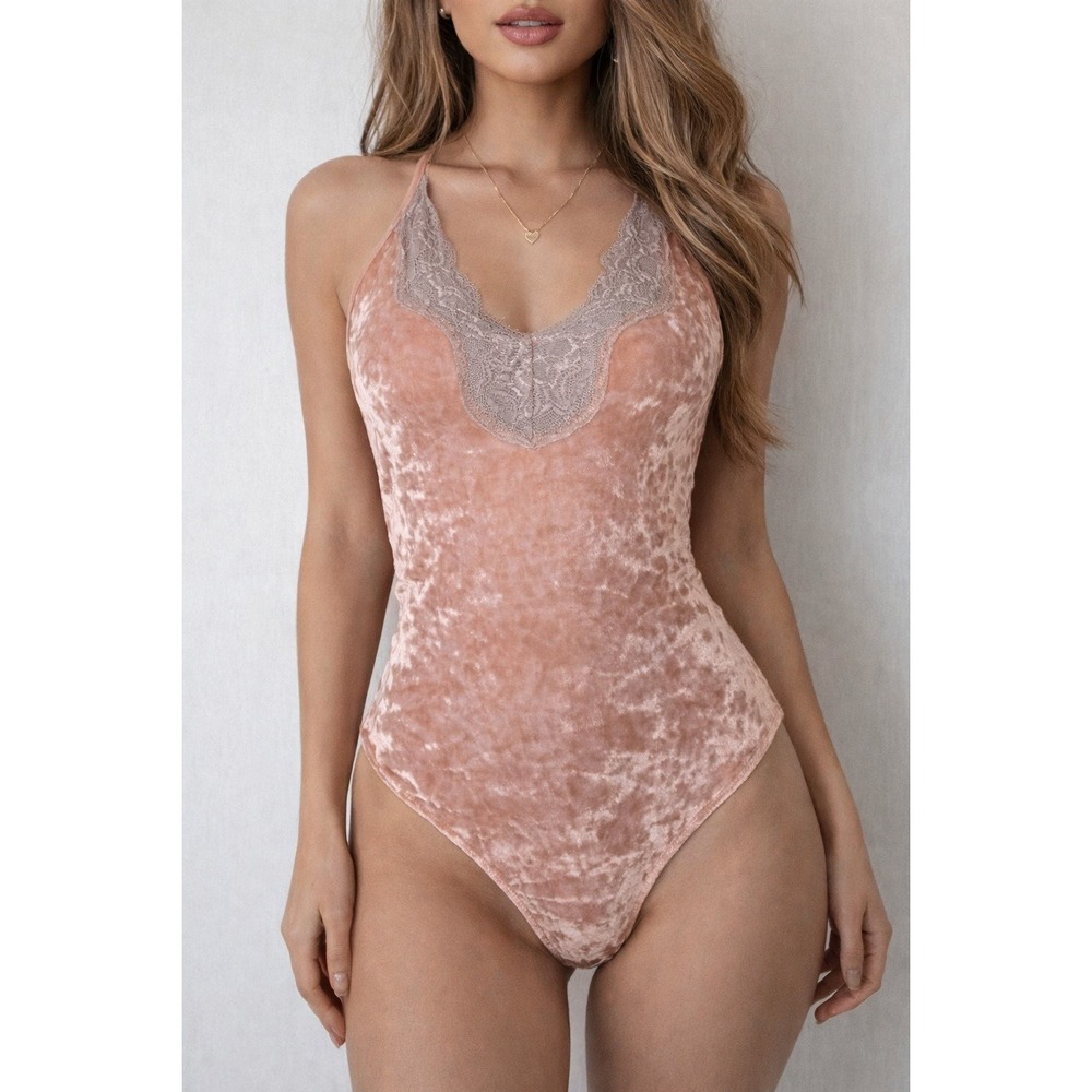 EXPRESS One Eleven Pink Velvet Lace Bodysuit‎ L Feminine Coquette Y2K boudior